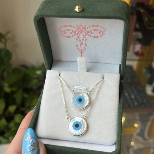 Escapulário Olho Grego Madrepérola